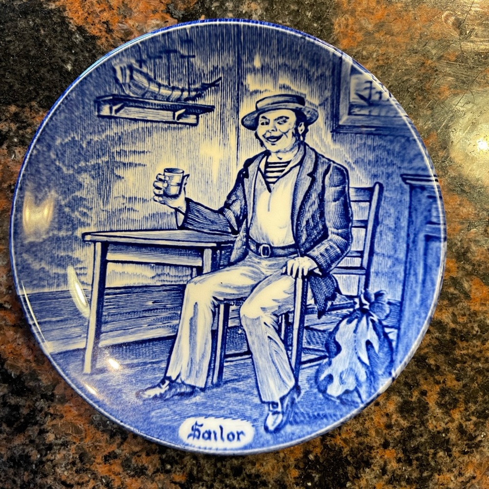 SAILOR Small collectible plate.  ENOCH Tunstall LTD Wedgwood ENGLAND